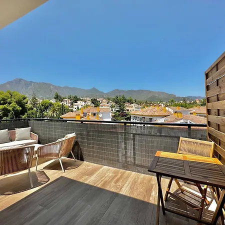 Apartment Oasis Center With Mountain Views - Eaw Homes *