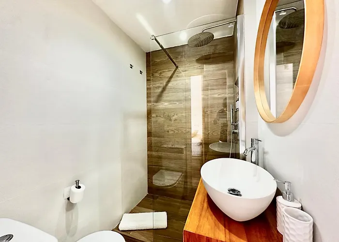 Oasis Center With Mountain Views - Eaw Homes Apartment *